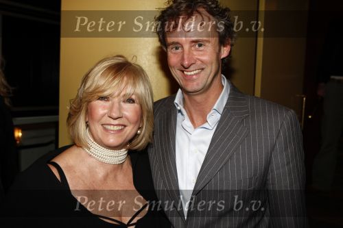 Amsterdam 10 maart 2008
Presentatie dvd box Wim Sonneveld in Carre.   Willeke Alberti met een vriend
Peter Smulders bv