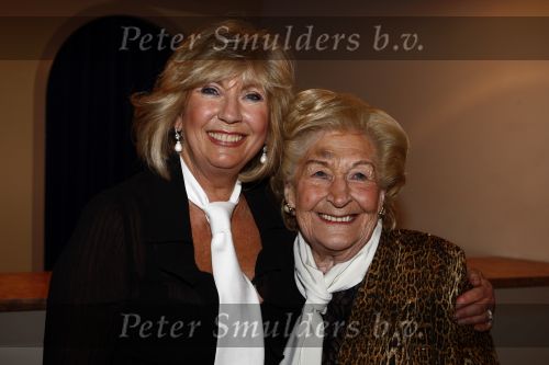 Hilversum 11 januari 2009
Willeke Alberti foundation bij studio 21. Willeke met haar moeder Ria
Peter Smulders bv