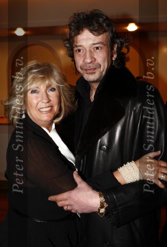 Hilversum 11 januari 2009
Willeke Alberti foundation bij studio 21. Willeke met vriend Benny Neyman Hans
Peter Smulders bv