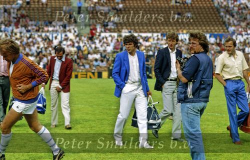 Rotterdam, 4 Juni 1983 Afscheidswedstrijd Willem v Hanegem met FC Feyenoord tegen het Nederlands elftal van 1974
Fotograaf Hans v Tilburg
Pleun Strik Ivo Niehe Pleun Strik Rene v d Kerkhof Hugo Hovekamp