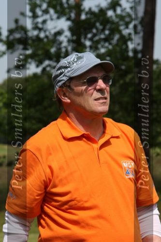 Ommen, 25 Mei 2009 Energy4all Golfdag 2009 op golfbaan Hooge Graven
met veel BN-ers, georganiseerd door golfpro Joost Hage en zijn vrouw Gina Hage
Willem v Hanegem
Peter Smulders BV Eindhoven