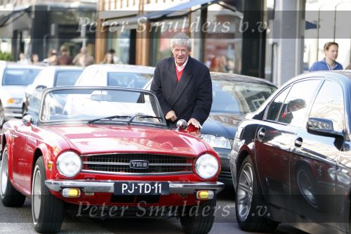 Amsterdam 6 oktober 2007
Willibrord Frequin in Triumph cabrio van 28 jaar oud op de pc hooftstraat.