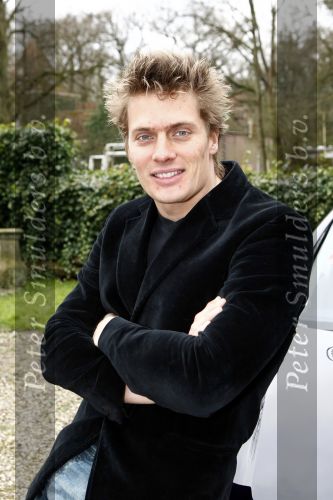 Breukelen 5 april 2008
Winston Post bij presentatie Mercedes dealer stern bij kasteel neyenrode.
Peter Smulders bv
Peter Smulders bv