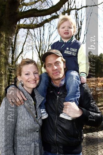 Kaatsheuvel 29 maart 2009
15 jarig bestaan van Princess in de efteling. Winston Post met zijn vrouw Denise en zoon Jayden
Peter Smulders bv