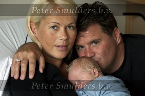 Zaandam 10 juli 2008
Wolter Kroes en Tessa Kroes met hun zoon Thomas in het ziekenhuis.