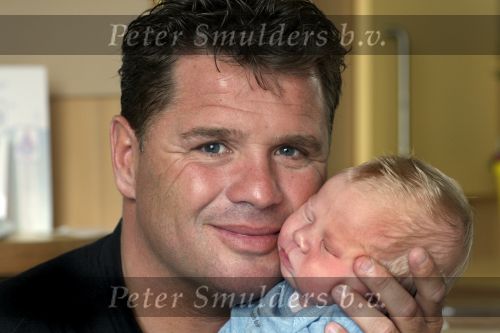 Zaandam 10 juli 2008
Wolter Kroes en Tessa Kroes met hun zoon Thomas in het ziekenhuis.
