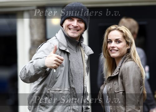 Amsterdam 27 april 2009
Xander de Buisonje met zijn vriendin en verloofde Sophie.
Peter Smulders bv
