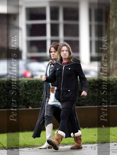 Amsterdam 5 februari 2008
Xandra Brood met dochter en kleinzoon wandelen bij het Hilton.