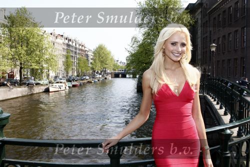 Amsterdam 15 april 2009
Yfke Sturm presentatie boek bij George.
Peter Smulders bv
