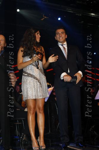Hilversum 5 maart 2009
Uitreiking gouden buma harpen in studi 21. Jan Smit krijgt uit handen van Marco Borsato de ouvre award. Yolanthe Cabau v Kasbergen presenteert het programma   
Peter Smulders bv