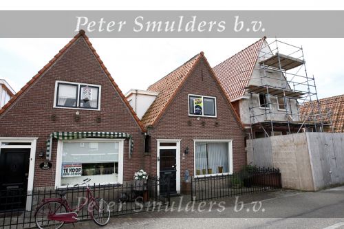 Volendam 16 juli 2008
Dit huis heeft Yolanthe Cabau v Kasbergen voor haar moeder gdekocht.