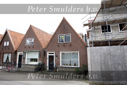Volendam 16 juli 2008
Dit huis heeft Yolanthe Cabau v Kasbergen voor haar moeder gdekocht.