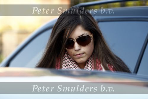 Volendam 19 mei 2009
Vandaag werd bekend gemaakt dat Yolanthe Cabau v Kasbergen en Jan smit na 2 en een half jaar hun relatie hebben verbroken. Voor hun huis stond veel pers en fans.
Peter Smulders bv