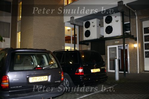 Vianen 23 en 24 mei 2009
De auto van Yolanthe Cabau v Kasbergen voor motel v d Valk in Vianen s\'a vonds en de volgende ochtend. Ze was er samen met Wesley Sneijder.
Peter Smulders bv