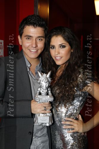 Amsterdam 27 oktober 2007
Jan Smit wint TMF award voor beste zanger en Yolanthe Cabau v Kasbergen is er bij in de heineken music hall.