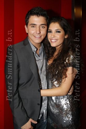 Amsterdam 27 oktober 2007
Jan Smit wint TMF award voor beste zanger en Yolanthe Cabau v Kasbergen is er bij in de heineken music hall.