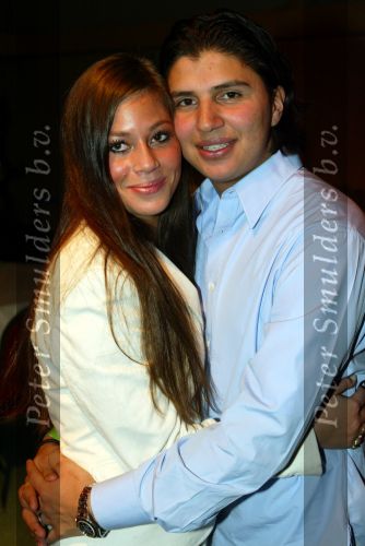 veldhoven 12 januari 2003
DJ DENA en Hans en Connie Breukhoven met gezin
Yordi Breukhoven met zijn vrouw