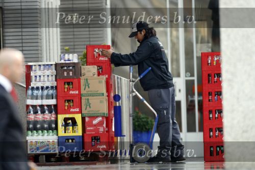 Rotterdam 17 augustus 2007
Yordi Breukhoven werkt bij drankgroothandel.
Hij bezorgt met zijn collega de drank bij horeca bedrijven.