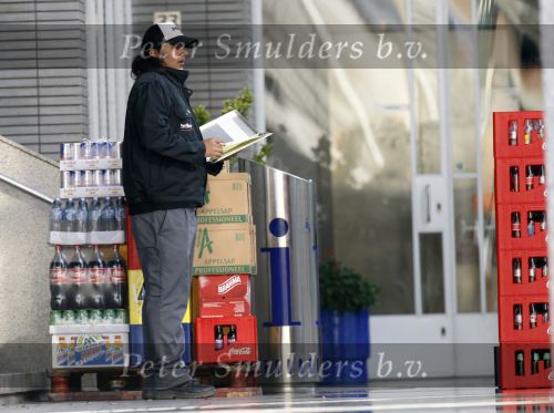 Rotterdam 17 augustus 2007
Yordi Breukhoven werkt bij drankgroothandel.
Hij bezorgt met zijn collega de drank bij horeca bedrijven