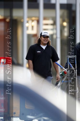 Rotterdam 17 augustus 2007
Yordi Breukhoven werkt bij drankgroothandel.
Hij bezorgt met zijn collega de drank bij horeca bedrijven
