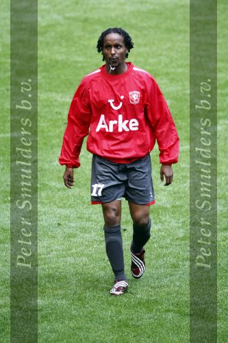 Amsterdam 10 mei 2009
Ajax-fc twente in de arena. De harde kern ajax supporters komt de eerste helft niet kijken en heeft spanddoeken opgehangen om te protesteren tegen het beleid bij ajax.. Hersi
Peter Smulders bv