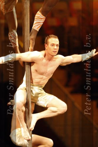 Amsterdam 17 december 2007
Tros Kerstcircus bij afrika afrika . Yuri v Gelder Daniel Boissevain Tygo Gernandt en Haukes
