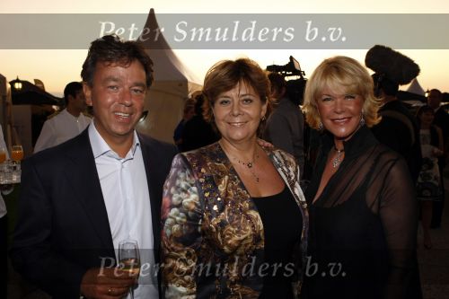 Noordwijk 29 augustus 2008
Summerfair Miljonair in huis ter Duin. Yves Gijraths met Rita Verdonk en Sheila de Vries
Peter Smulders bv