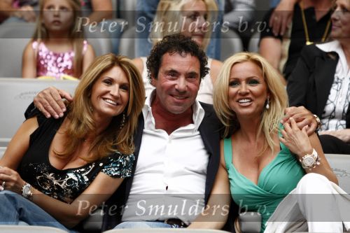 Amsterdam 24 mei 2008
Toppers in concert in de arena met Rene Froger Gordon en Gerard Joling. 
Tatjana met Ronnie Rosenbaum en Yvonne Dubbelboer