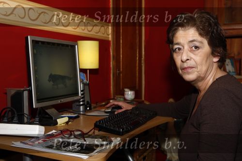 Rotterdam 11 februari 2009
Yvonne v Hertum in haar woonkamer.
Peter Smulders bv