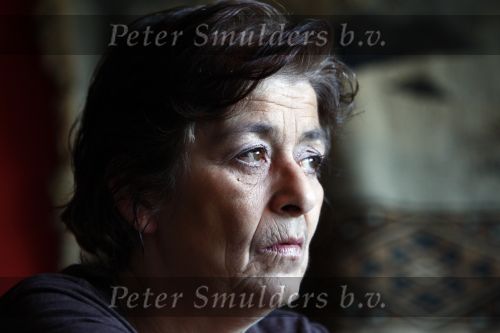 Rotterdam 11 februari 2009
Yvonne v Hertum in haar woonkamer.
Peter Smulders bv
