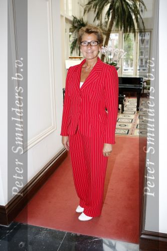 Amsterdam 9 september 2007
Modeshow Frans Molenaar in het Amstel Hotel met oa Kim Feenstra Micky Hoogendijk en Irene v d Laar. Janine v d Ende