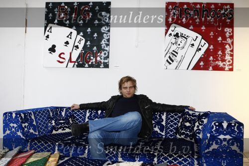 Amsterdam 12 maart 2009
Sander Foppele in zijn galerie met zijn kunstwerken.
Peter Smulders bv