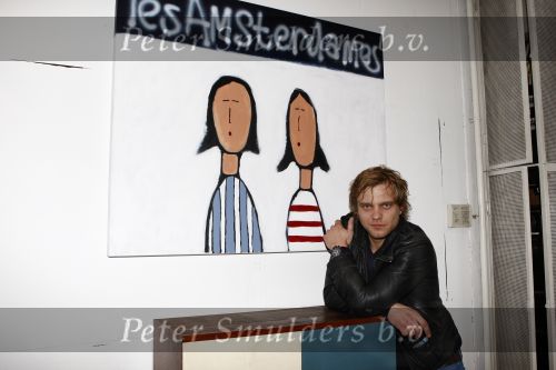Amsterdam 12 maart 2009
Sander Foppele in zijn galerie met zijn kunstwerken.
Peter Smulders bv
