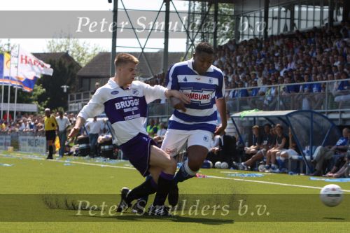 Spakenburg, 10 Mei 2008
Kampioenswedstrijd v.v. Spakenburg-LRC Leerdam, eindstand 4-1 en Spakeburg kampioen van de eerste Klasse B Zaterdag Amateur
Kunstgras