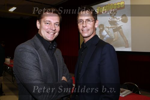 Amsterdam 1 december 2008
Eerste repetitiedag footloose in de focus studios. Roel Vente en Albert Verlinde produderen hem en in de hoofdrollen spelen Kim Lian v d Mey William Spaaij Roy Kullick Talita Angwarmasse Nadine v d Kuyp Vincent de Lusenet Jeroen Phaff en Janke Dekker.
Peter Smulders bv