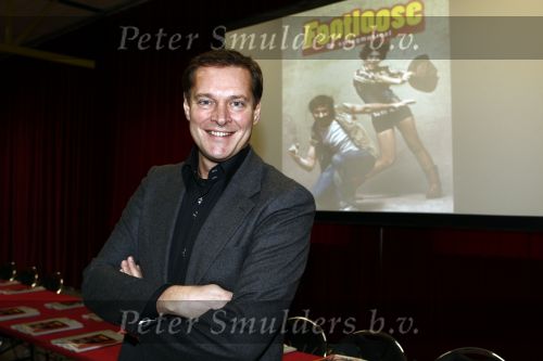Amsterdam 1 december 2008
Eerste repetitiedag footloose in de focus studios. Roel Vente en Albert Verlinde produderen hem en in de hoofdrollen spelen Kim Lian v d Mey William Spaaij Roy Kullick Talita Angwarmasse Nadine v d Kuyp Vincent de Lusenet Jeroen Phaff en Janke Dekker.
Peter Smulders bv