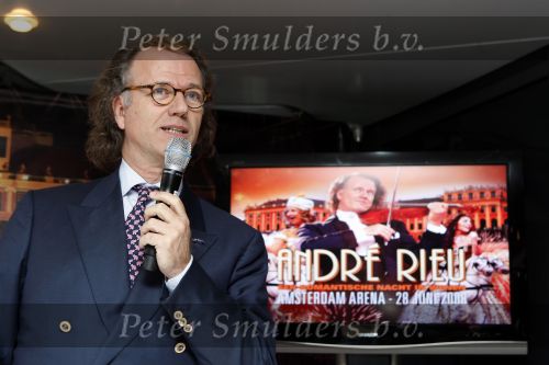 Amsterdam 25 oktober 2007
Andre Rieu geeft persconferentie in de amsterdam arena ivm nieuwe wereld tour.