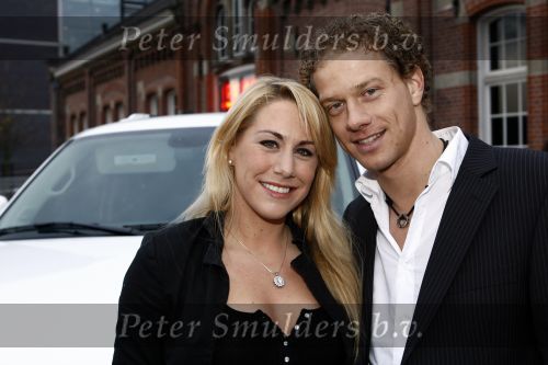 Amsterdam 7 november 2008
Presentatie boek en cd van Gordon bij Panama. Lieke gouden kooi met andries de jong
Peter Smulders bv
