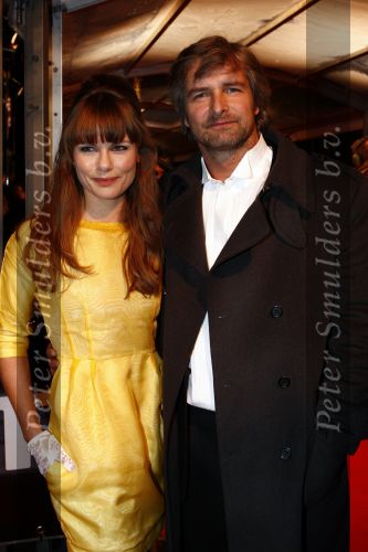 Amstedam 8 december 2008
Prmiere film Wit licht in Tuschinski. Victor Reinier en Angela Schijf
Peter Smulders bv
