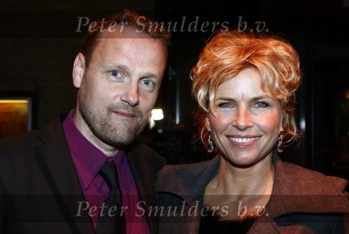 Gouda 23 december 2008
Premiere Anatevka in de goudse schouwburg. Anita Witzier met vriend
Peter Smulders bv