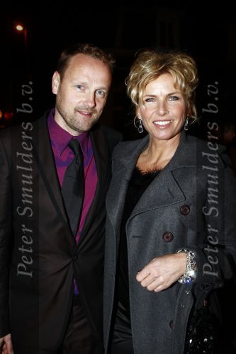 Gouda 23 december 2008
Premiere Anatevka in de goudse schouwburg. Anita Witzier met vriend
Peter Smulders bv
