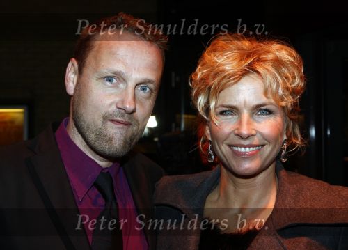Gouda 23 december 2008
Premiere Anatevka in de goudse schouwburg. Anita Witzier met vriend
Peter Smulders bv