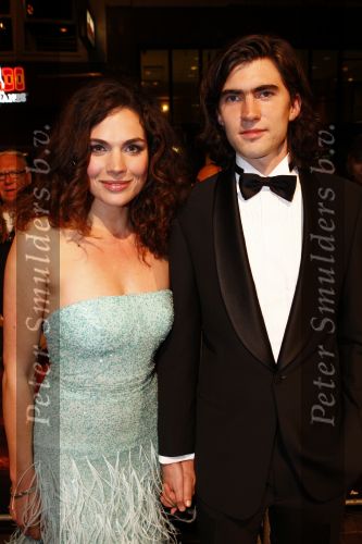 Amsterdam  13 oktober 2008
premiere  Bride flight in tuschinski. Anna Drijver met een vriend
Peter Smulders bv