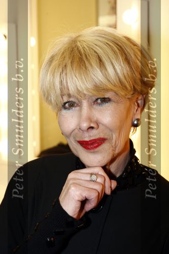 Zeist 27 december 2008
45 jarig artiesten jubileum van Ronnie Tober in he Fygi theater. Anneke Gronloh
Peter Smulders bv