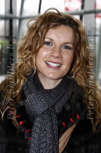Rotterdam 30 november 2008
Het feest van Sinterklaas in ahoy . Annette Barlo met zoontje
Peter Smulders bv