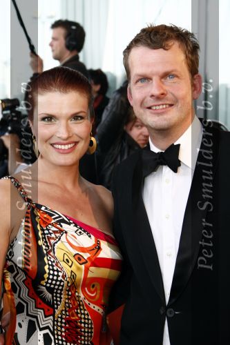 Rotterdam 20 april 2008
Premiere les Miserables  in het nieuwe Luxor theater. Anouk v Nes met man
Peter Smulders bv