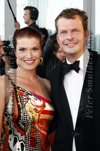 Rotterdam 20 april 2008
Premiere les Miserables  in het nieuwe Luxor theater. Anouk v Nes met man
Peter Smulders bv