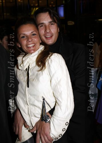 Amsterdam 17 november 2008
Premiere Oorlogswinter in Tuschinski. Aram v d Rest met vriendin
Peter Smulders bv