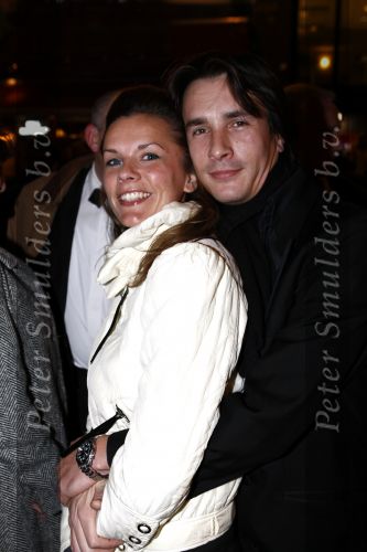 Amsterdam 17 november 2008
Premiere Oorlogswinter in Tuschinski. Aram v d Rest met vriendin
Peter Smulders bv
