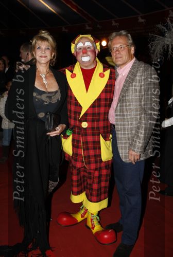 Den Haag, 19 December 2008
Premiere Russisch Staatscircus 2008
Astrid Engels met haar man en Clown Tjiko
Foto Peter Smulders BV
